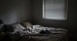 nighttime bedroom air feels dirtier